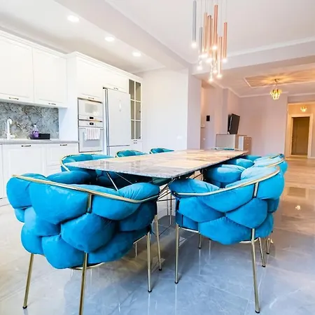 Seasons Apartment Brasov