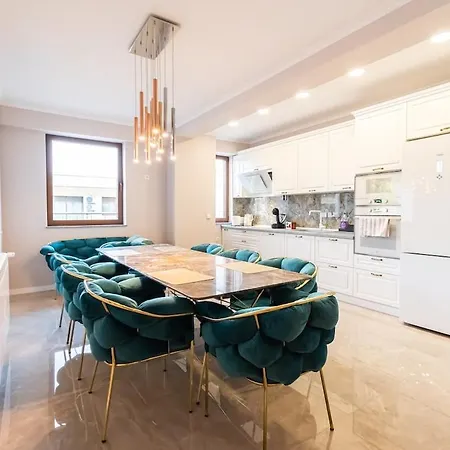 Apartment Seasons Brasov